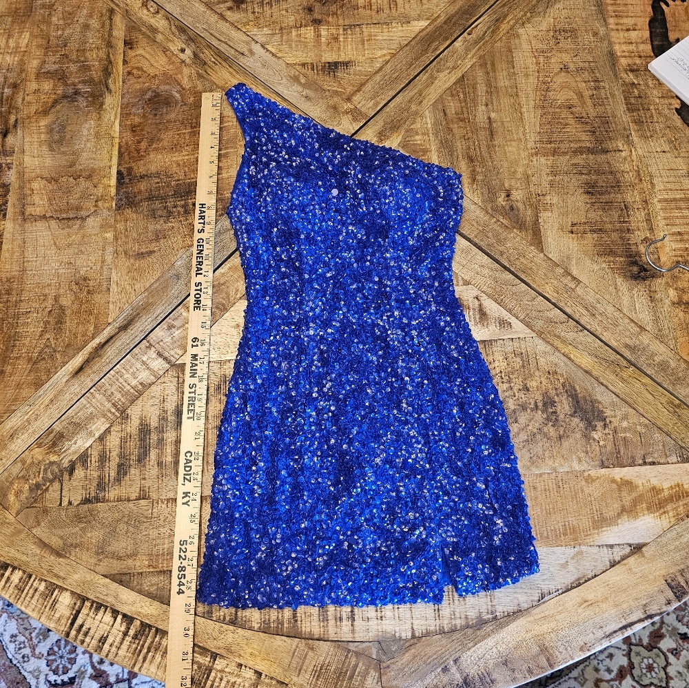 Sherri Hill royal Blue Sequin sz 2